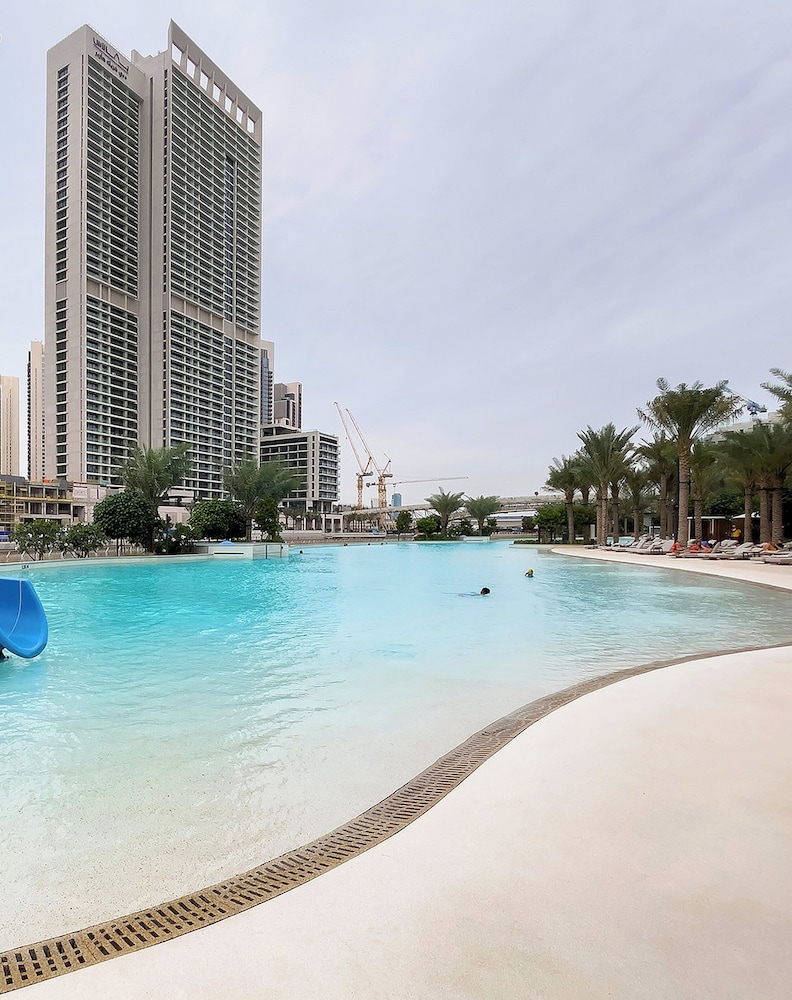 Cozy 1BR at Vida Residences Creek Beach