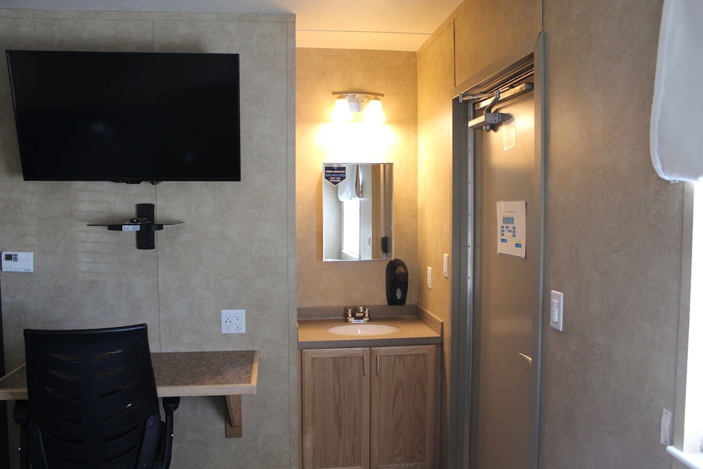 Target Hospitality-Seven Rivers Lodge Carlsbad view 2