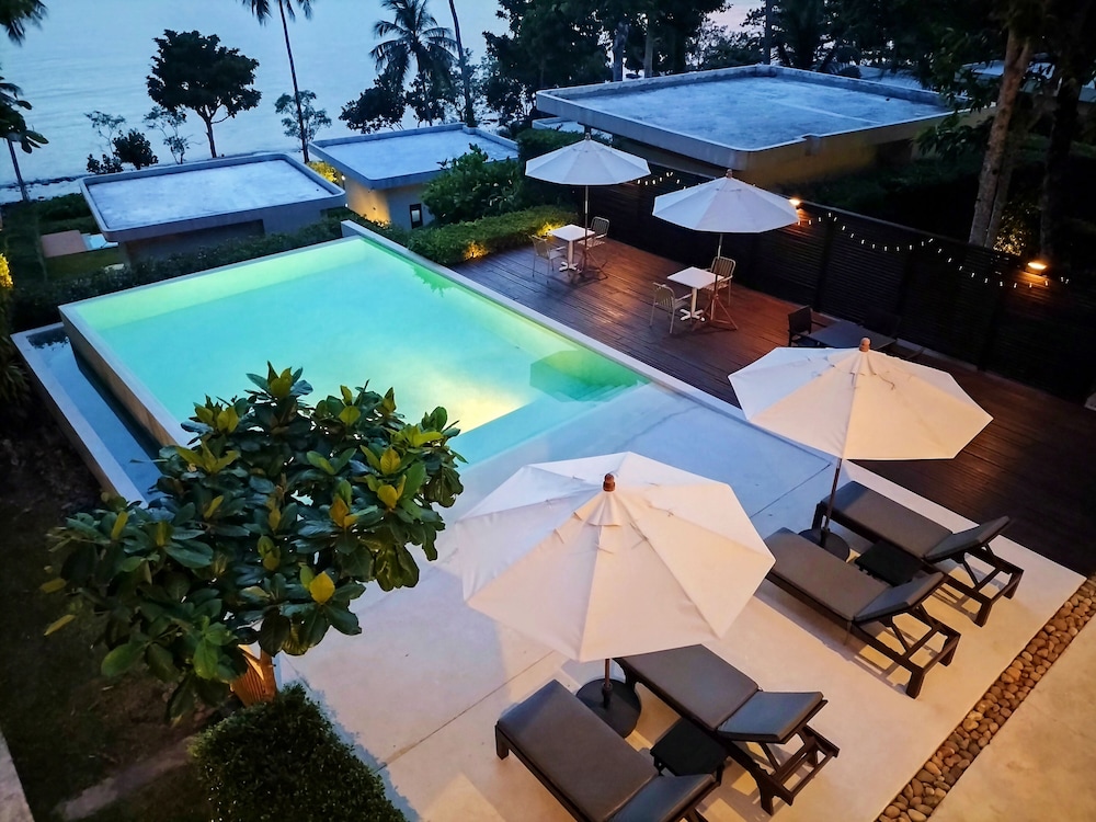 Nest Sense Resort