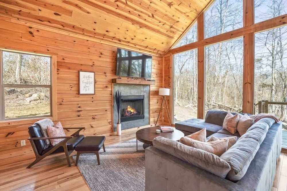 Fern Woods A Modern Take on Hocking Hills Cabins
