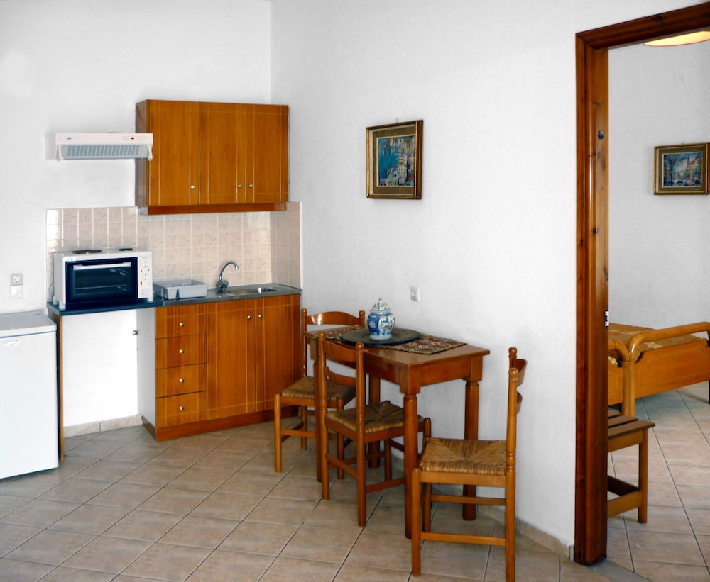 Nereides Apartments