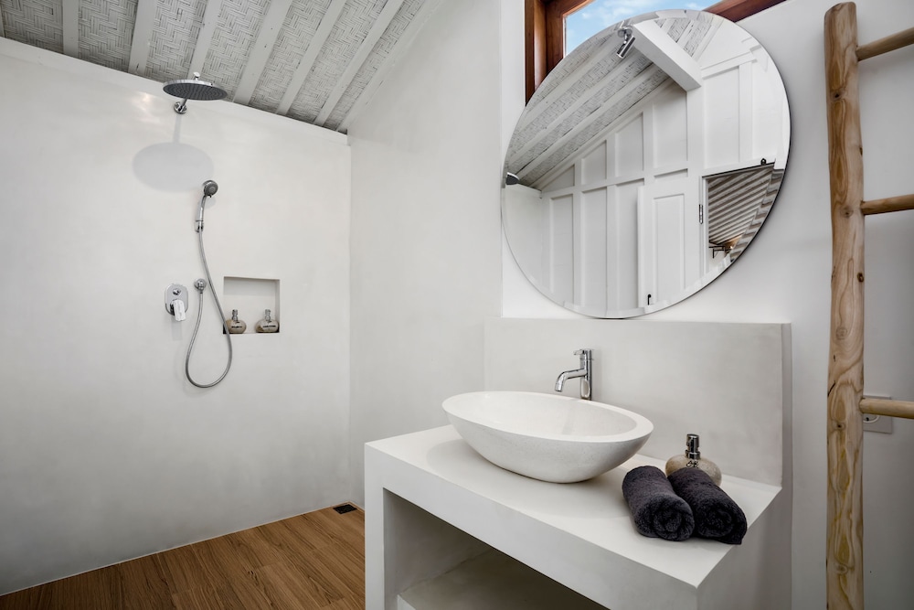 Villa Folie by Alfred in Bali - New 5bdr Dream Villa in the Heart of Seminyak