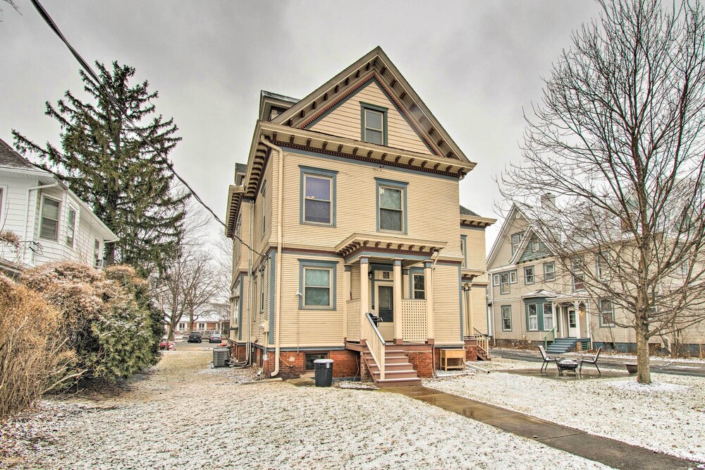 Charming Bloomington Apt w/ Walkable Location view 3