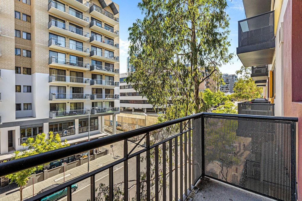 Stunning 1bdr Paradise - Gym Pool