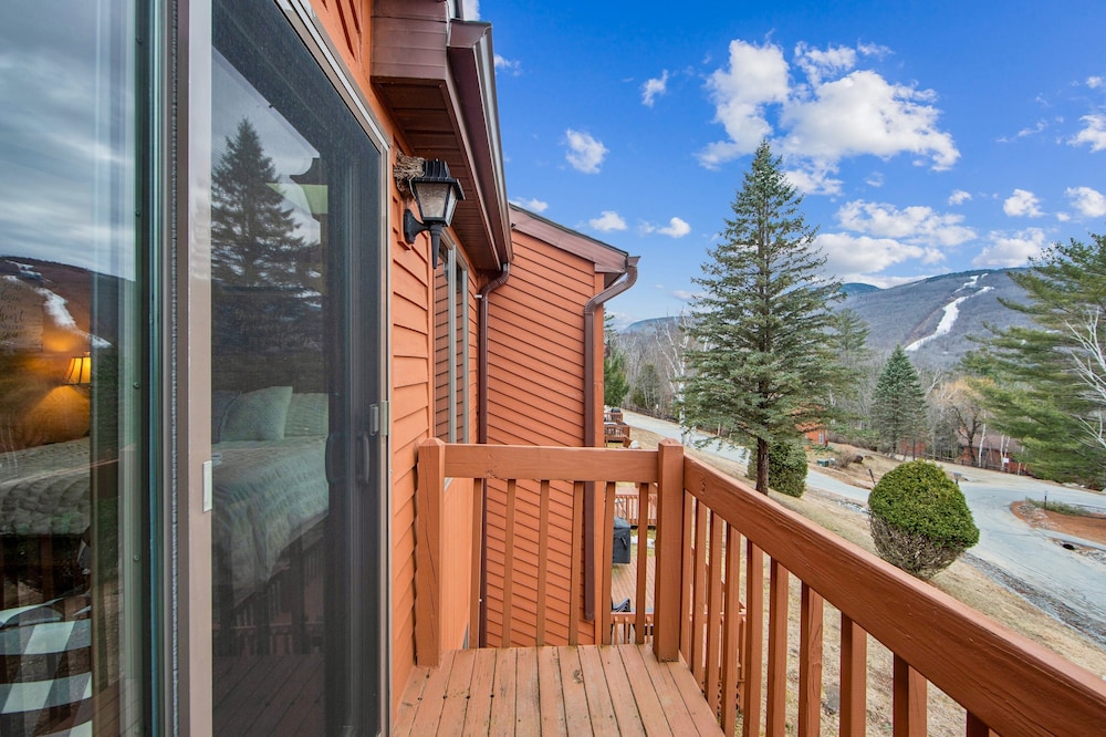 Twister 68i - Mountain Retreat With Stunning Views 3 Bedroom Townhouse by The Summit at Gore Mountain