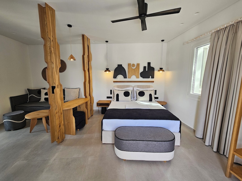 Aristotle Suites