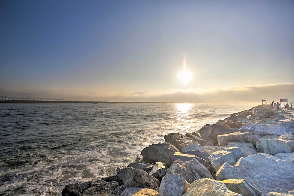 Chic Bay View Condo < 10 Miles to Dtwn San Diego!