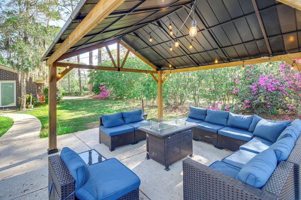 4 Mi to Savannah: Home w/ Gazebo & Seasonal Pool!
