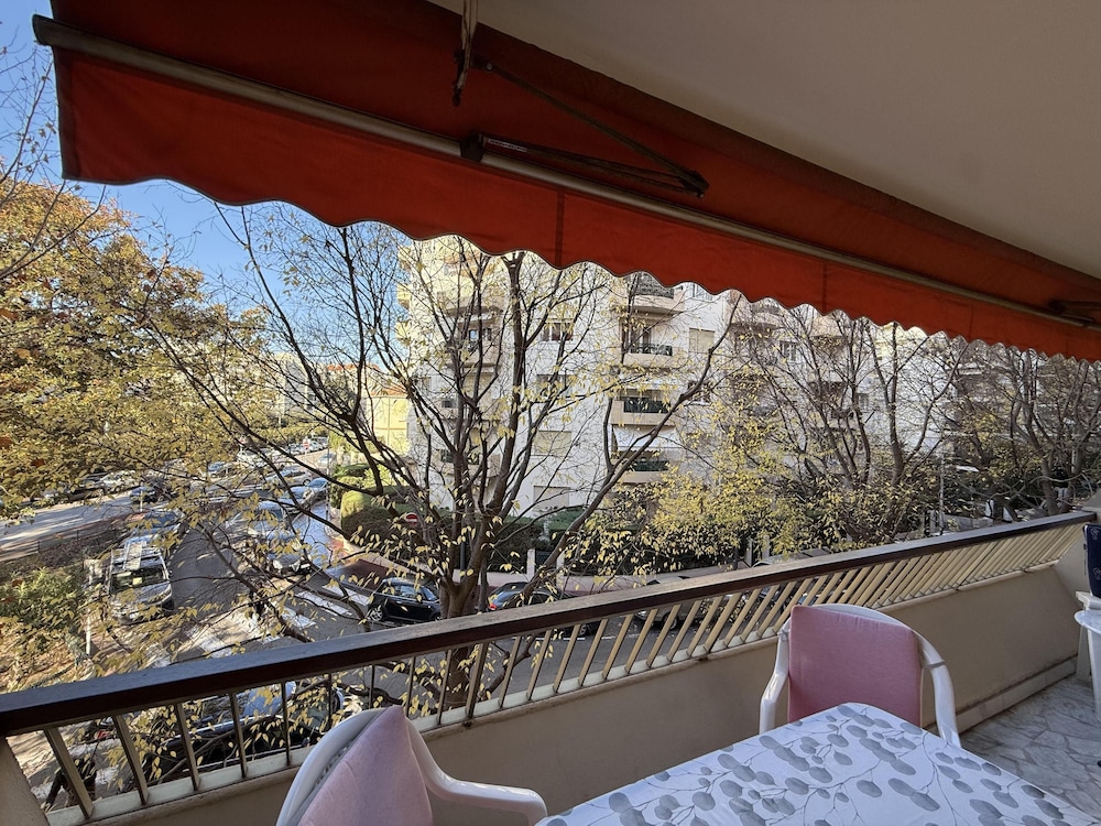 Central Studio in Cannes Near The Martinez- 2351