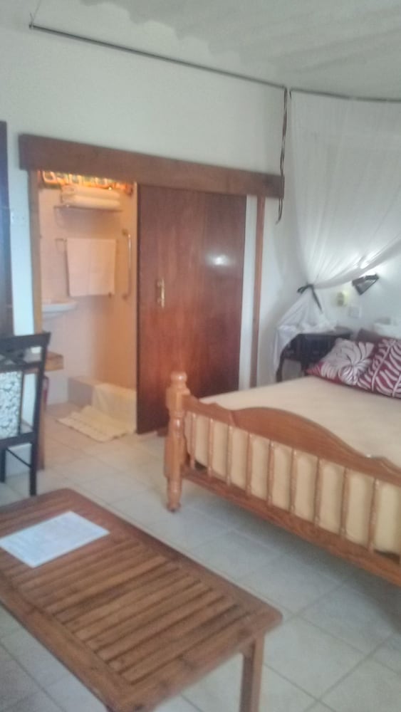 Game Fish Lodge view 4