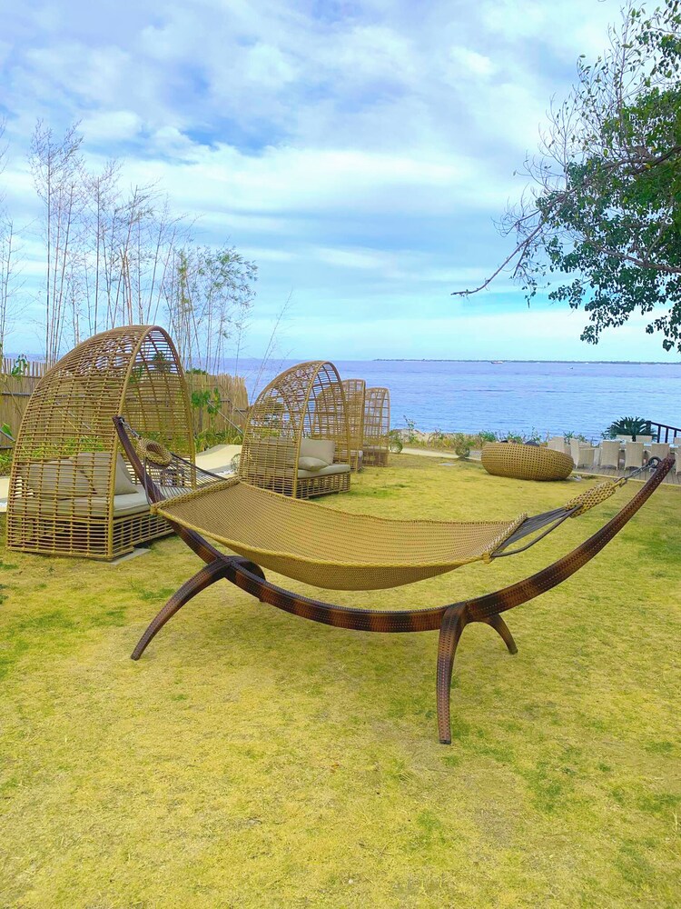 One Pacific Residence 1BR Ocean View