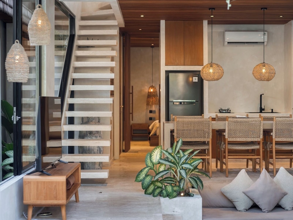 Blacksand Villas Echo Beach