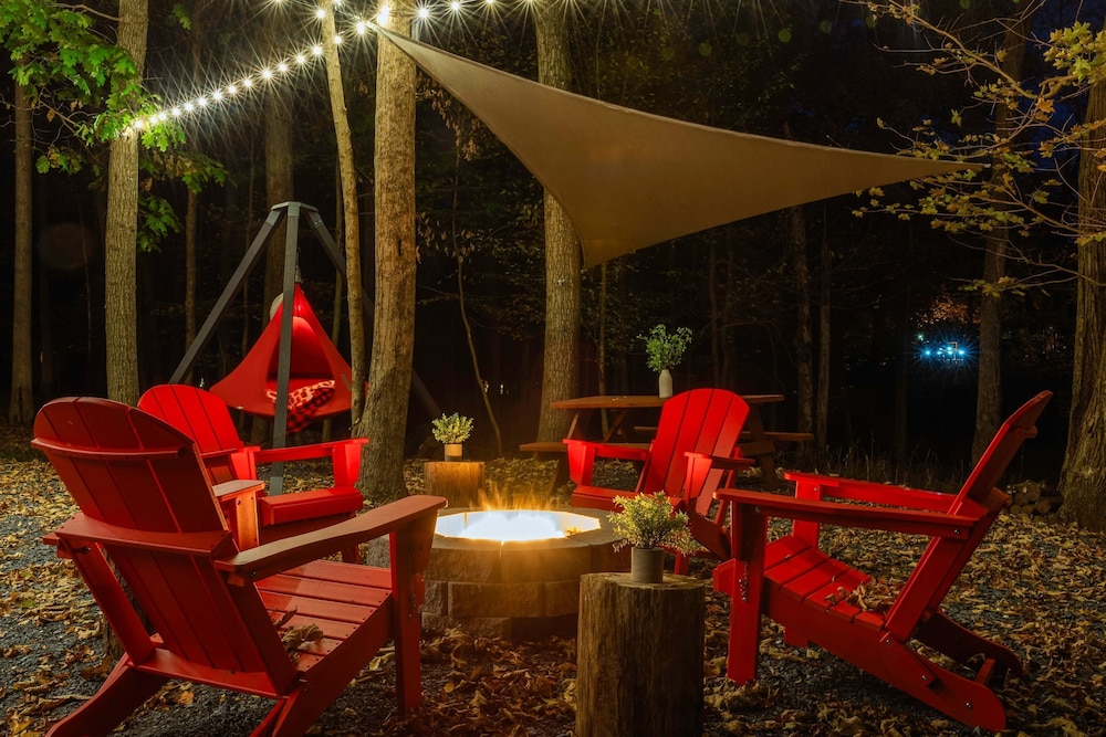 Somerset Lodge by Avantstay Hot Tub Lake Access Community Amenities