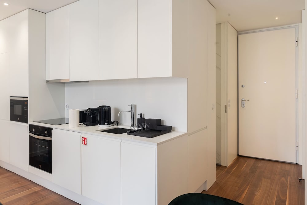 Liiiving in Porto - The Prestige Apartment 1F
