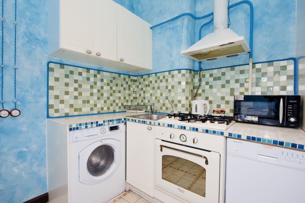 LUXKV Apartment on Teterenskiy