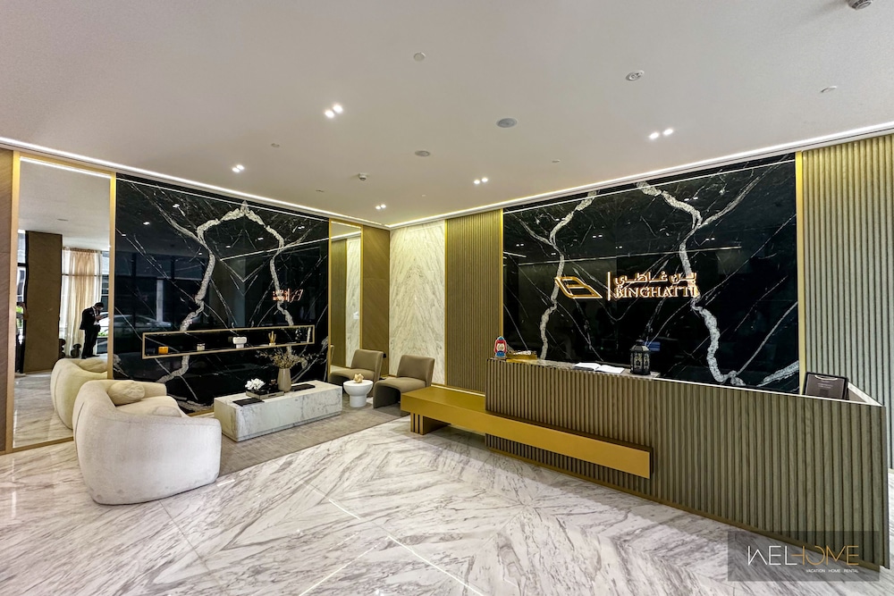 WelHome - Dubai Delight: Luxe Living 1BR at Binghatti Luna