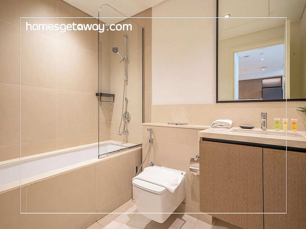 Chic 1BR Burj Crown Boulevard View