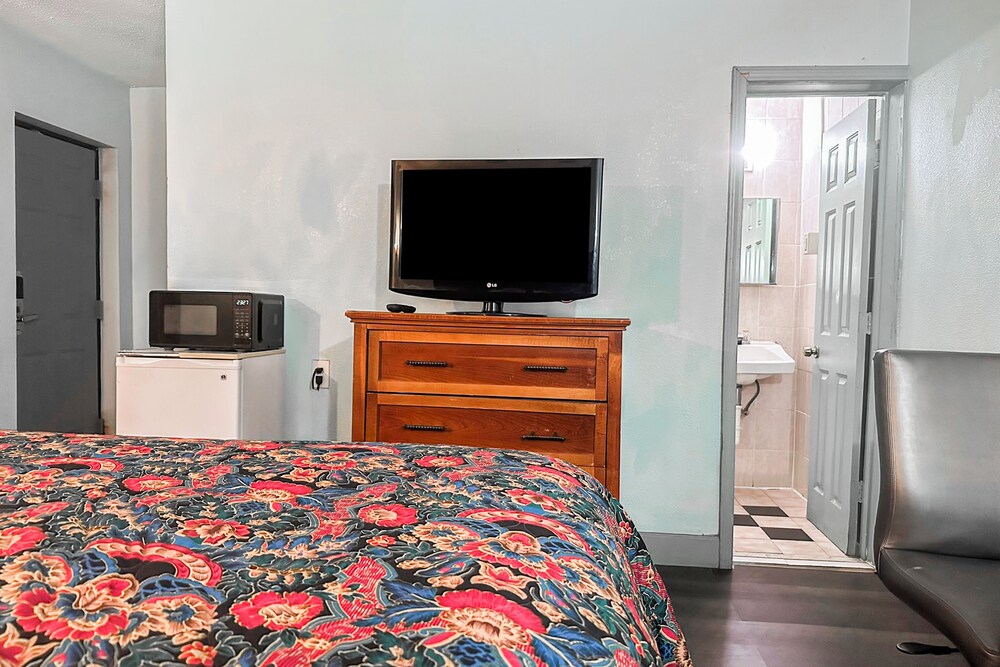 OYO Hotel Jonesboro Near Atlanta Airport