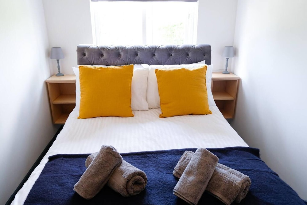 Charming 1-bed Apartment in Bournemouth Near sea view 3