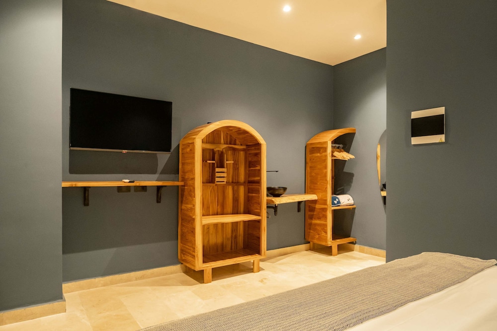 w Premium Luxury 2BR in the Heart of Bocagrande