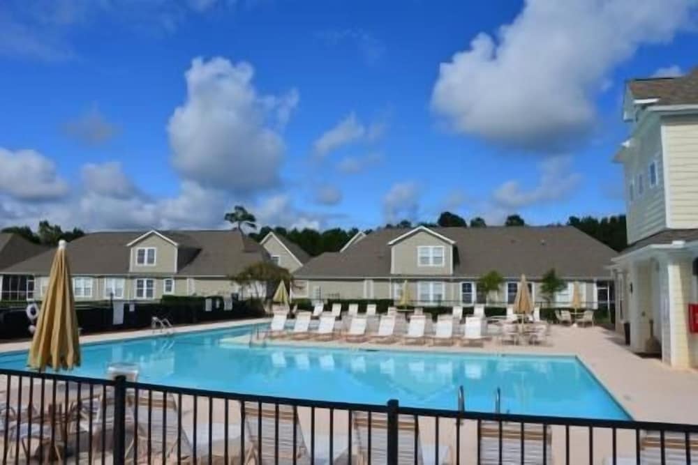 4604 Bay Village