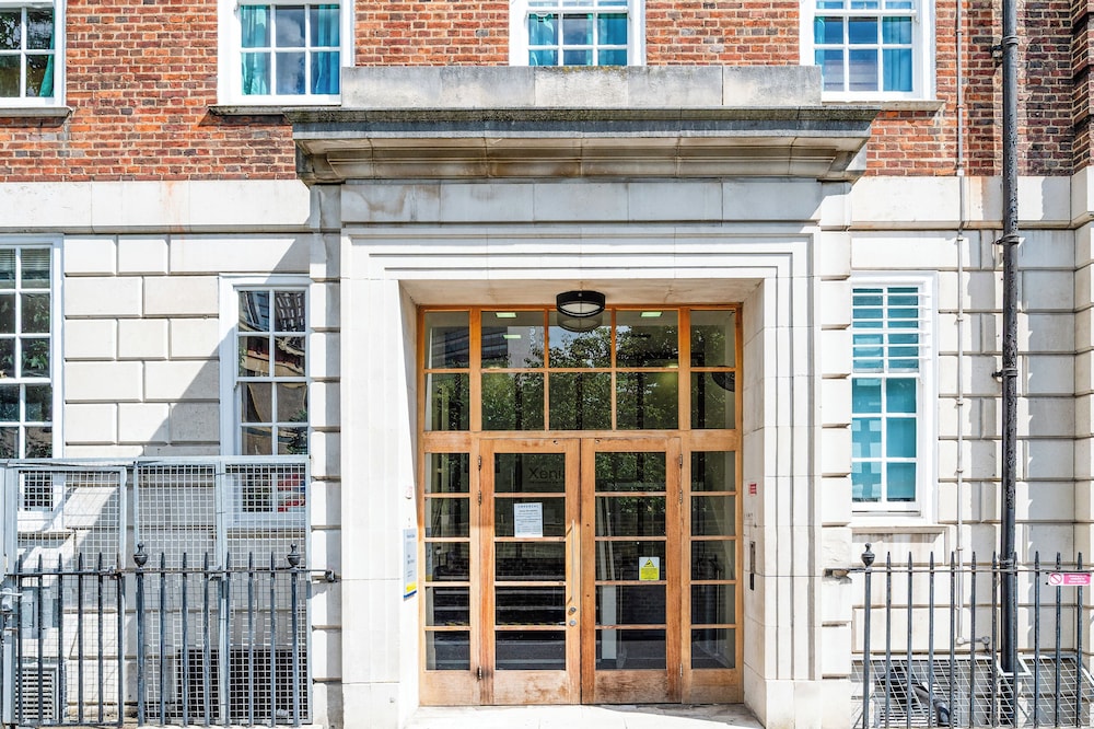 Student Only AXO Waterloo