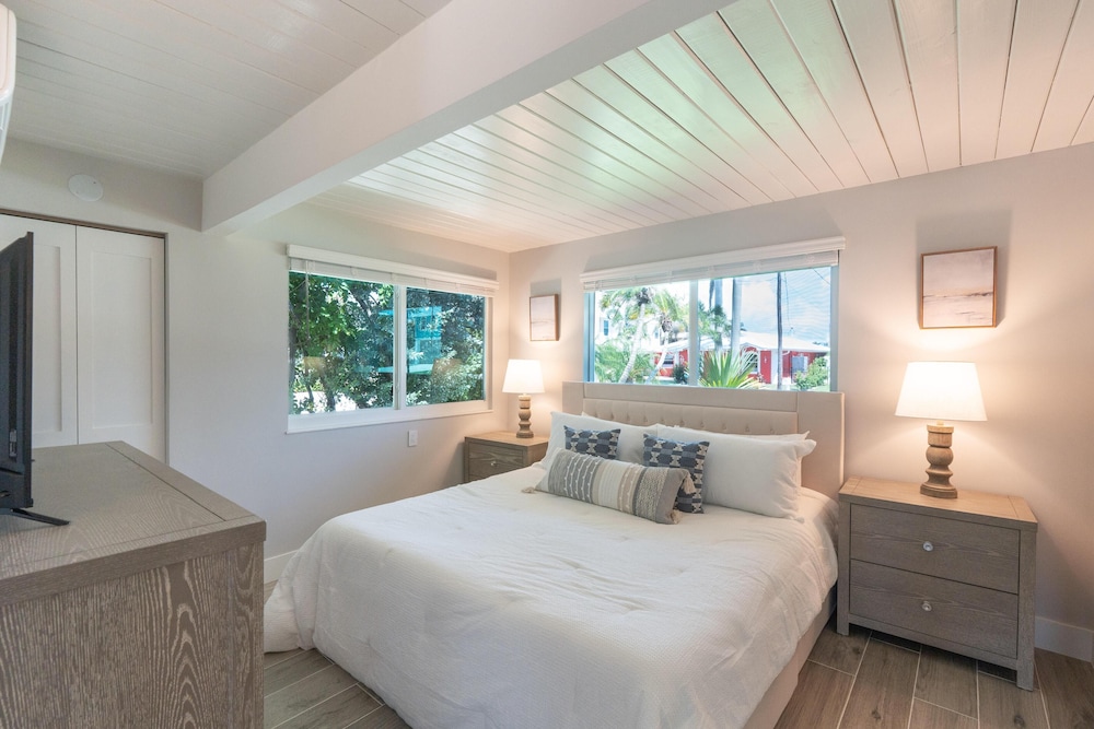 Curlew Beach Cottage