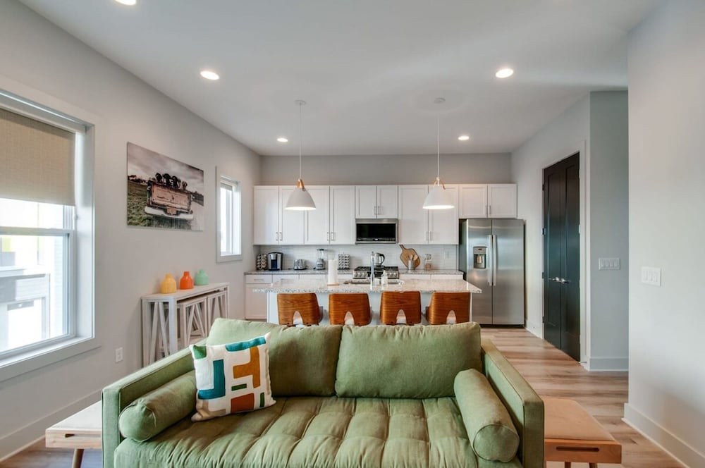 East Nash Double - 26 Beds Booking Fast