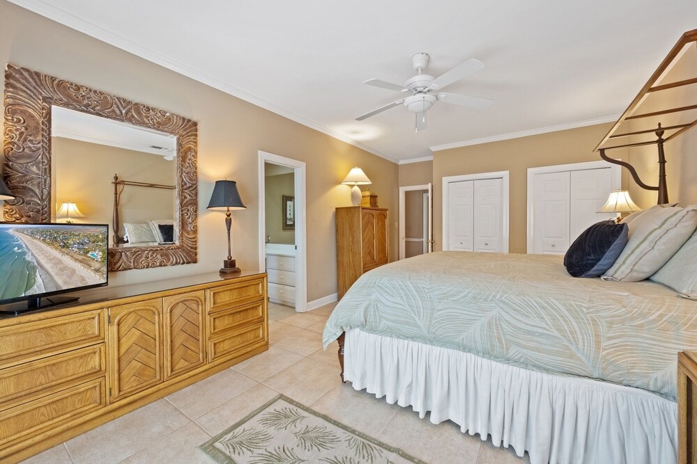 Stunning Marsh Lake Villa Perfect For Entertaining Sue's Way 3 Bedroom Villa by Peace Vacations view 5