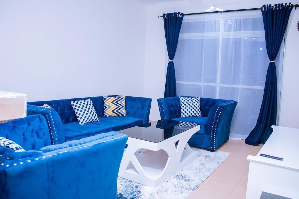 Lux Suites Mkomani Holiday Apartments