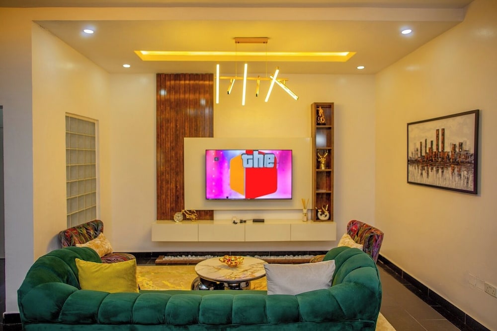 The Bond Apartment