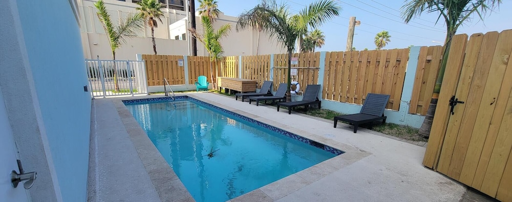 Villas de Laguna 4