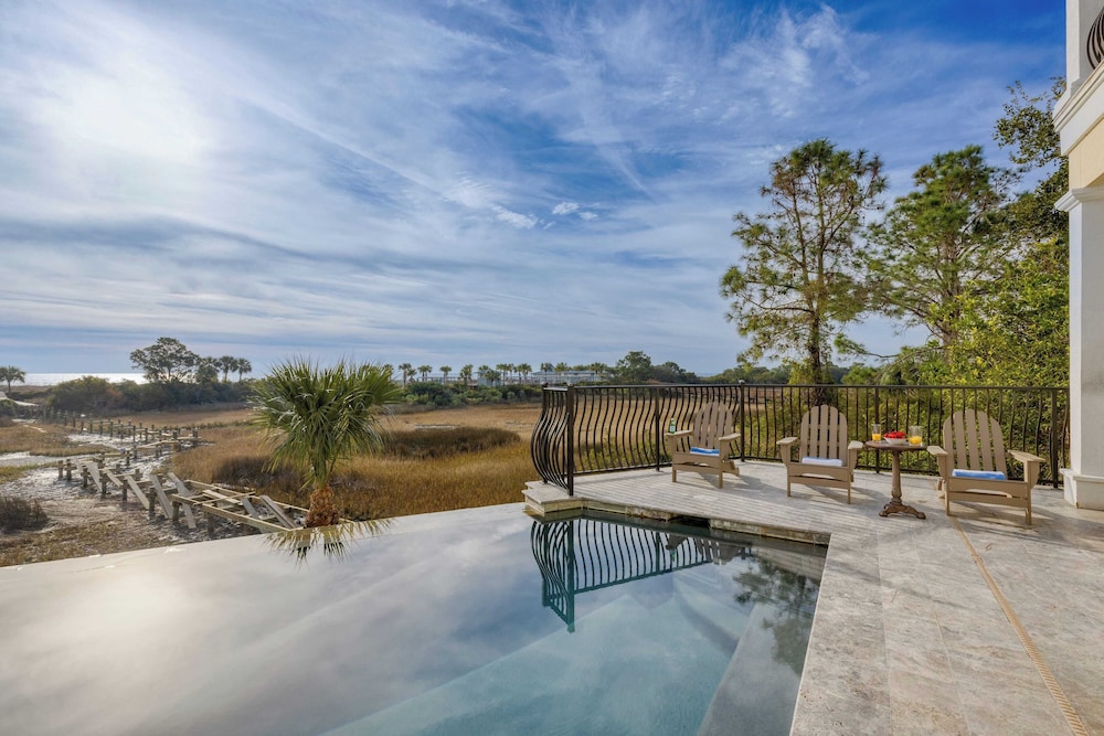 Sleeps 48, 2 Homes w/ Private Beach Access Bradley Circle Buyout by Avantstay