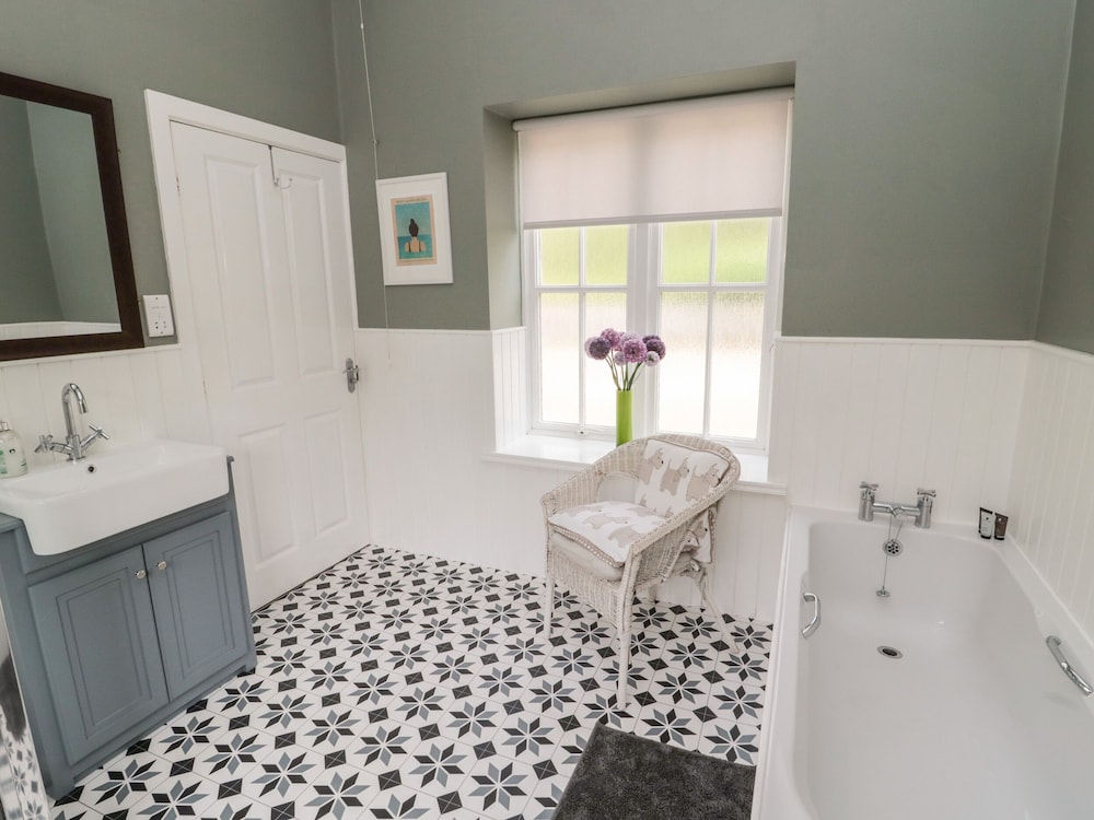 Kizzie Cottage