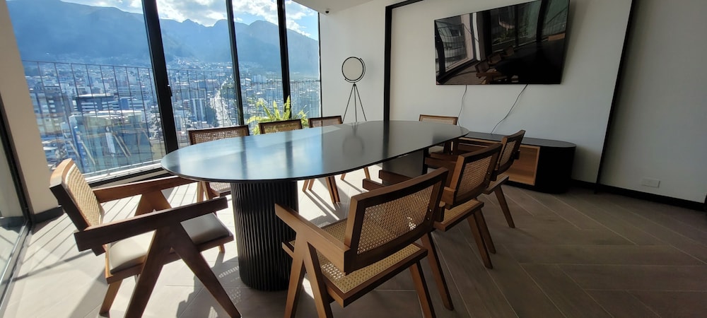 Epiq Residences