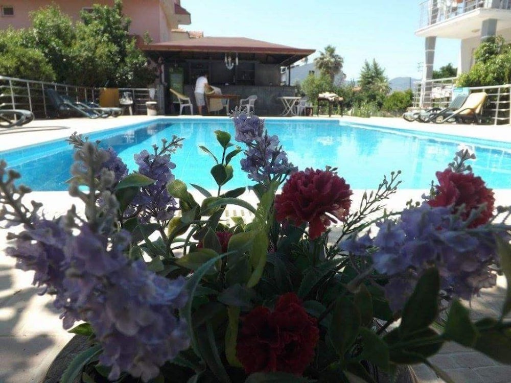 Fethiye Feridun Apart