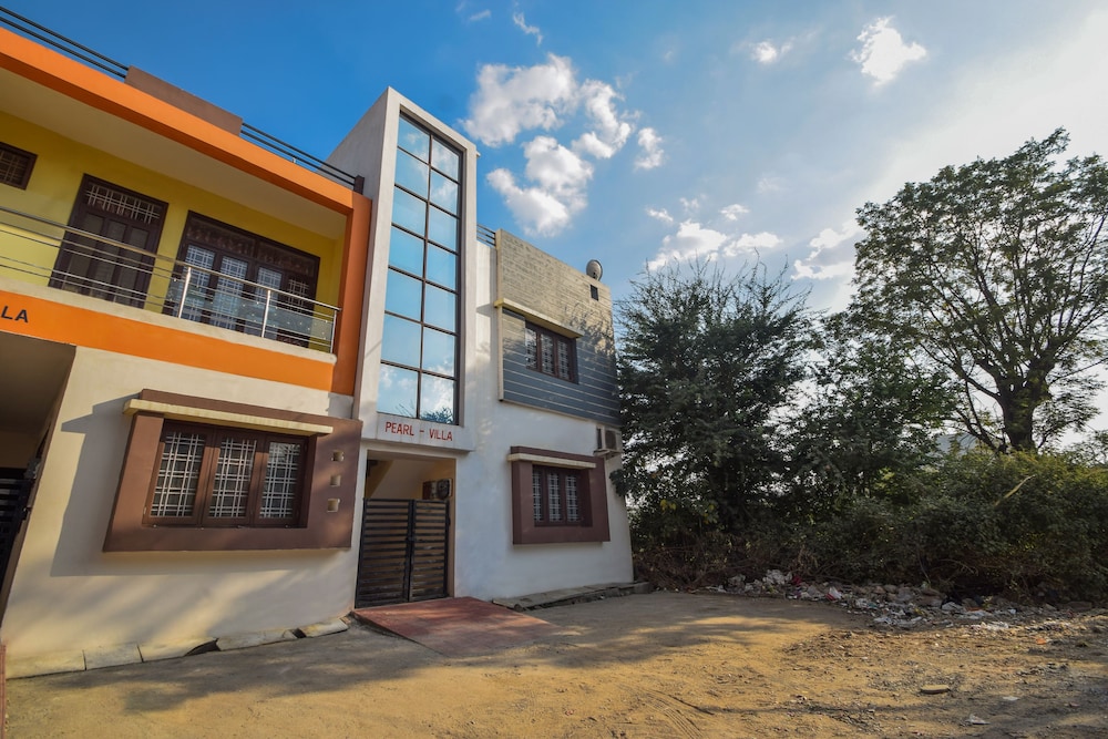 OYO 10094 Home Elegant Stay Hiran Magri