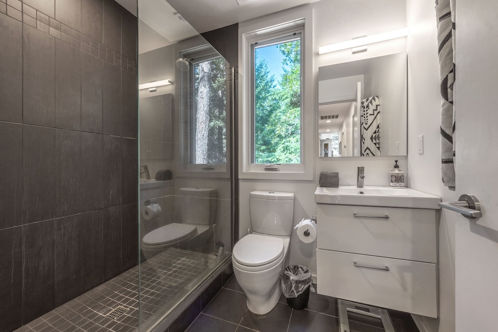 Happenstance Vineyards 2 Bedroom Home