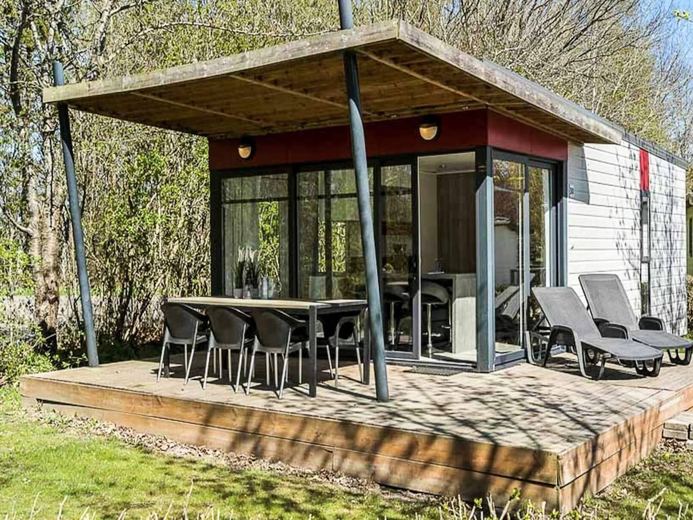 6 Person Holiday Park Home in Hesselager