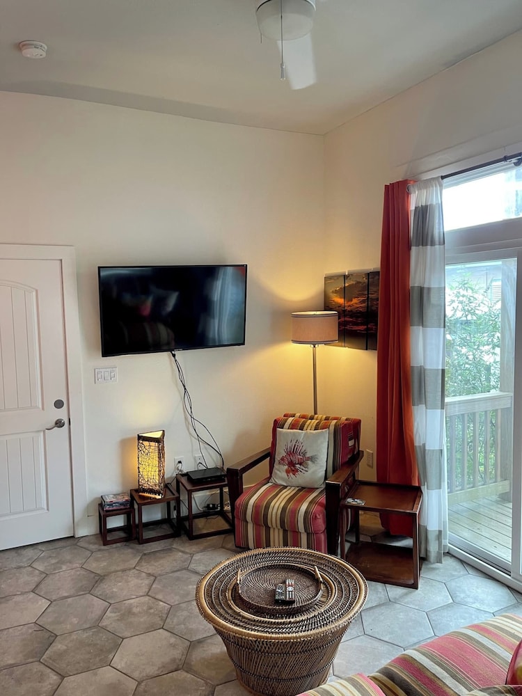 GIPH Sunset Suite Near the Pier