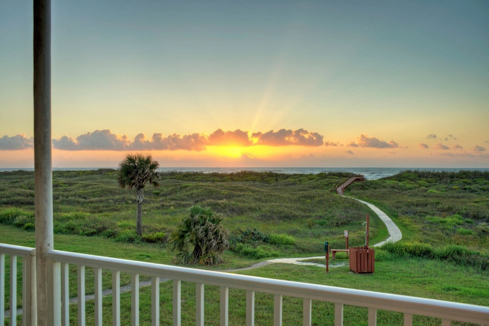 2 Beachfront Condos w Pool Sleeps 8 Beach Happy Summer Love by Avantstay