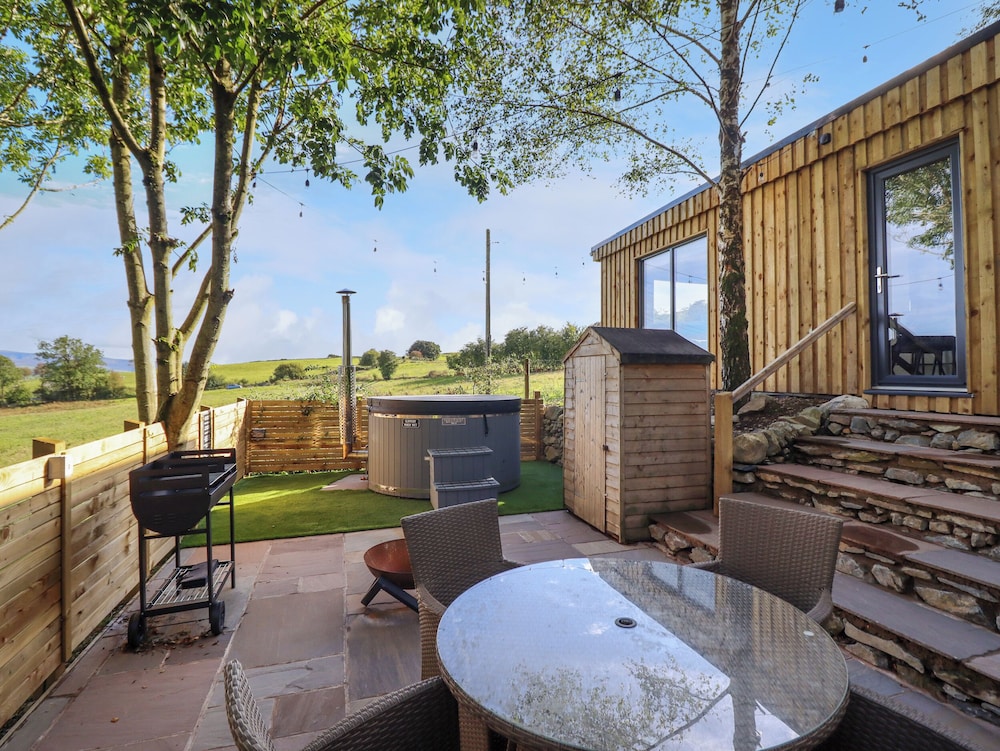 Orchard Lodge