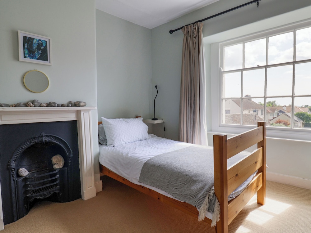Charmouth Lodge