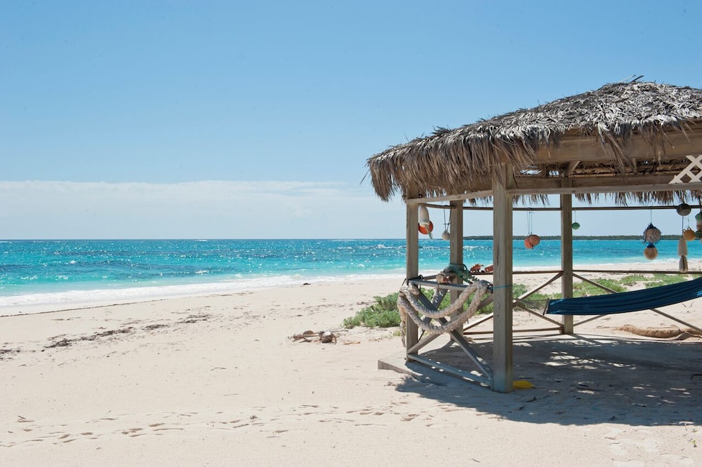 Seaside Sanctuary: Private Estate With Heated Pool