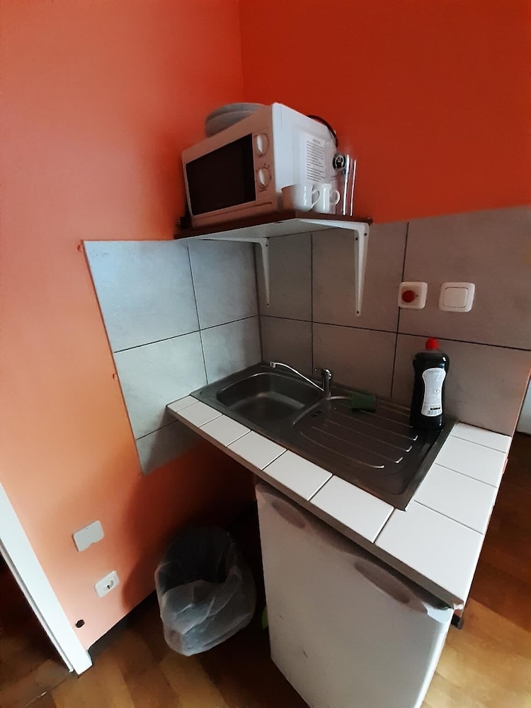2-Rent Group Hostel Rooms&Apartments TUB19A