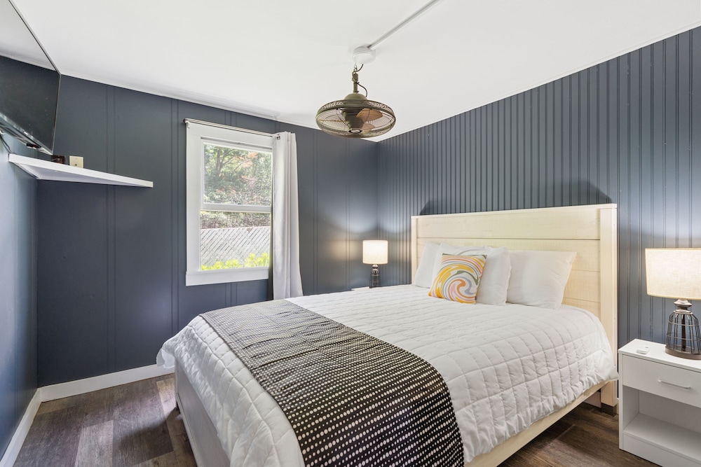 The Beaches Guest Rooms and Cottages