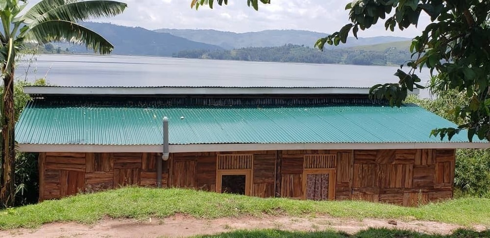 Gahiza Island Retreat