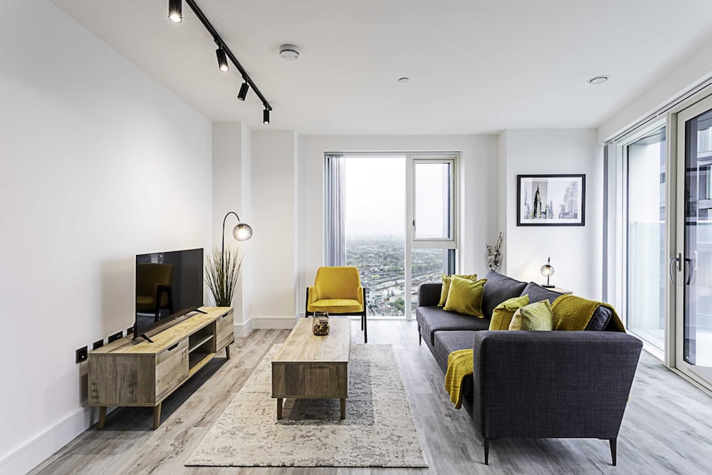 Icon Tower Flat IV