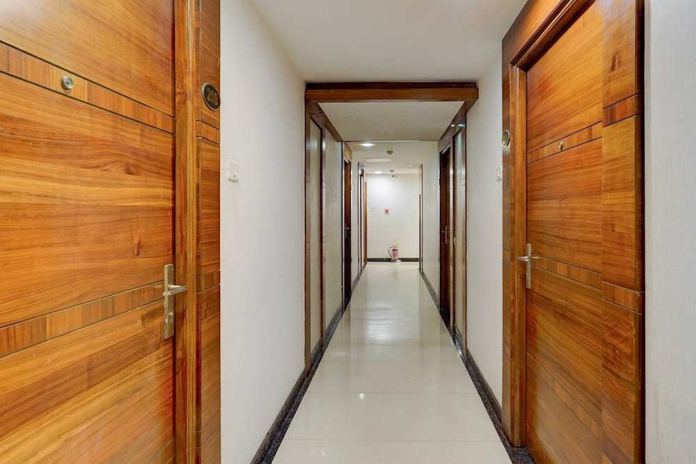 Super Townhouse Arcot Road