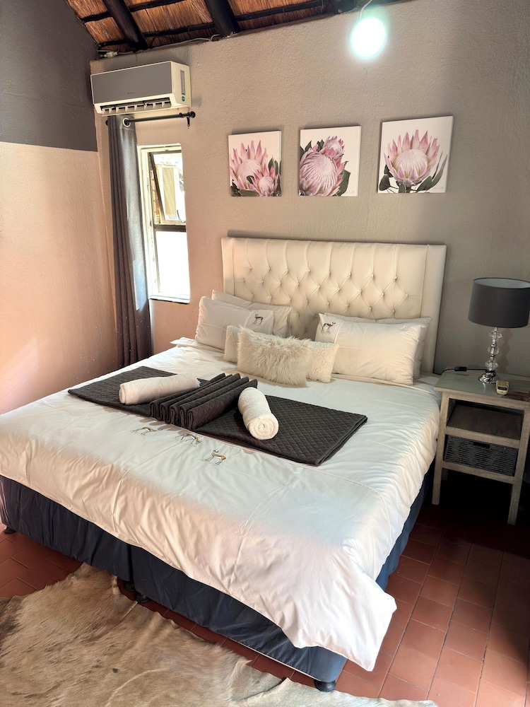 Singwe Private Safari lodge